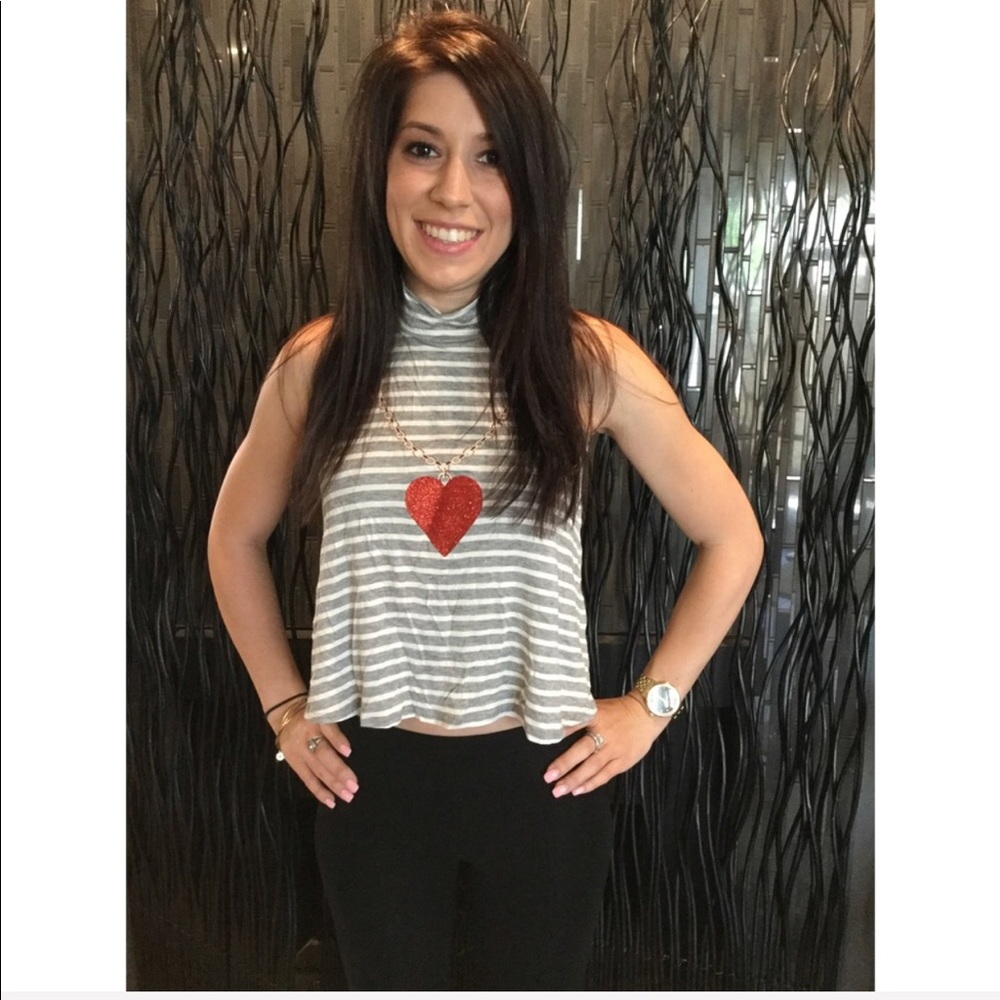 ⭐️⚪️CHAIN HEART CROP TOP